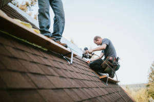 Local Roofers in Tenville Junction, IA